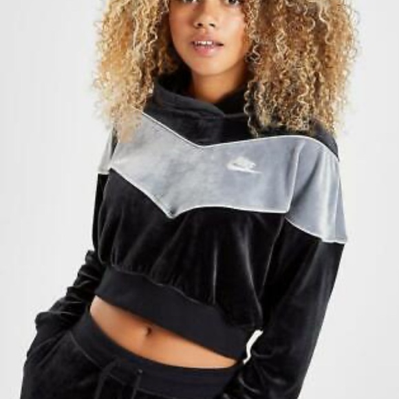 Nike Tops - Y2K Nike‎ Velour Hoodie